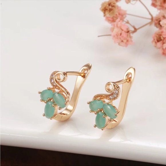 585 Rose Gold Plated Mint Green Oval Zircon Earrings - Picture 2 of 13